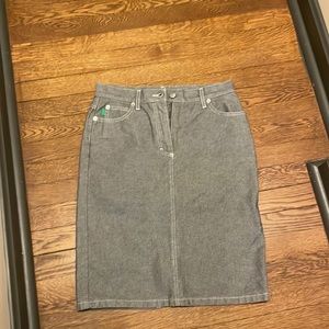 Gray denim skirt, kneelength, pencil fitting